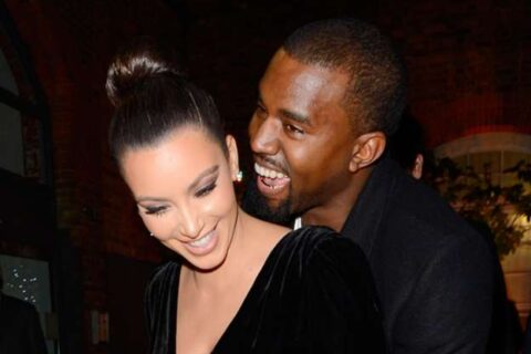 Kim Kardashian et Kanye West | © Prisma Media KIM_KANYE_SOURIRE