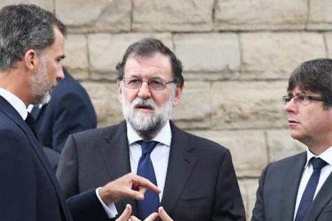 Felipe VI, Mariano Rajoy et Carles Puigdemont