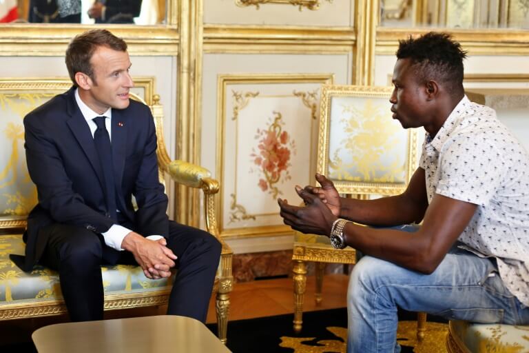Emmanuel Macron reçoit le lundi 28 mai 2018 Mamoudou Gassama