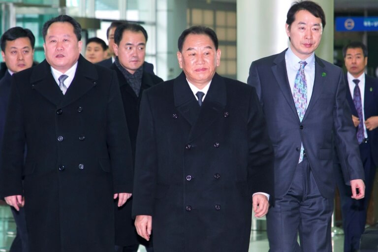Le général nord-coréen Kim Yong Chol (c)