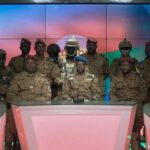 L'armée sur la télévision nationale annonce le coup d'Etat
